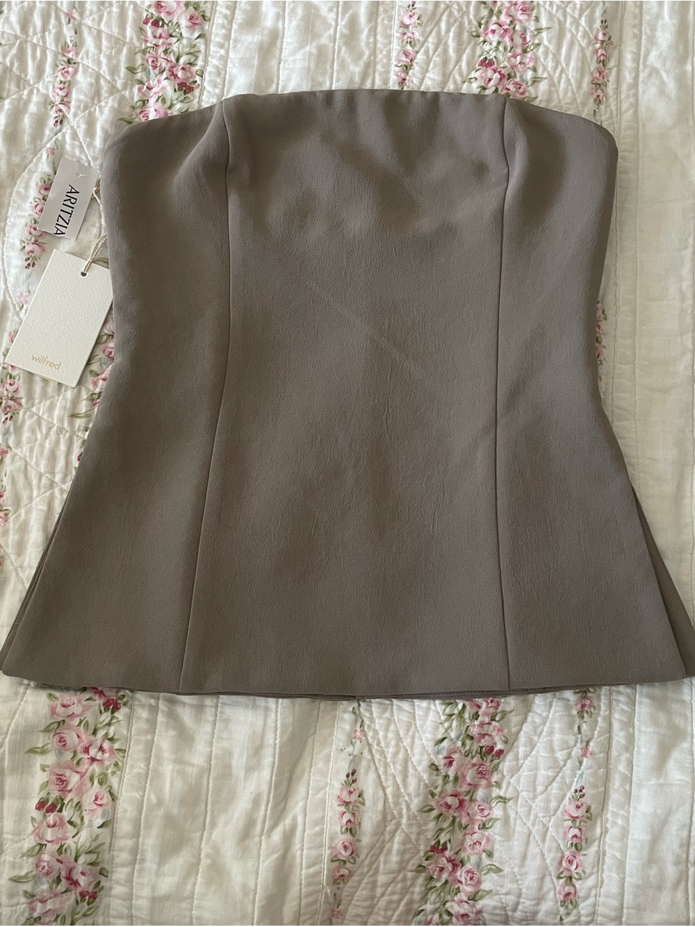 Aritzia posh tube top in the shade Modern Taupe size small - Picture 4 of 8